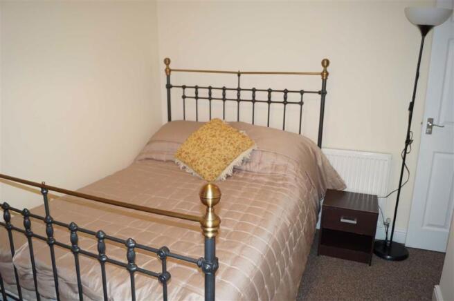 BEDROOM 1 (FRONT)