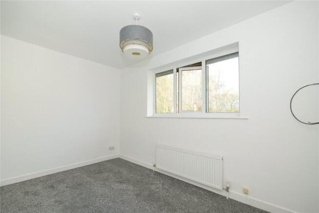 2 bed End of Terrace to rent Image 9
