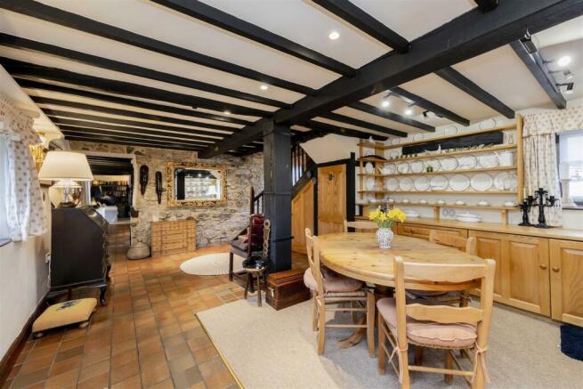 Breakfast Room