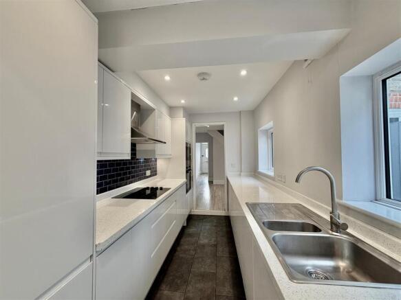 Souldern Street - Kitchen a.jpg