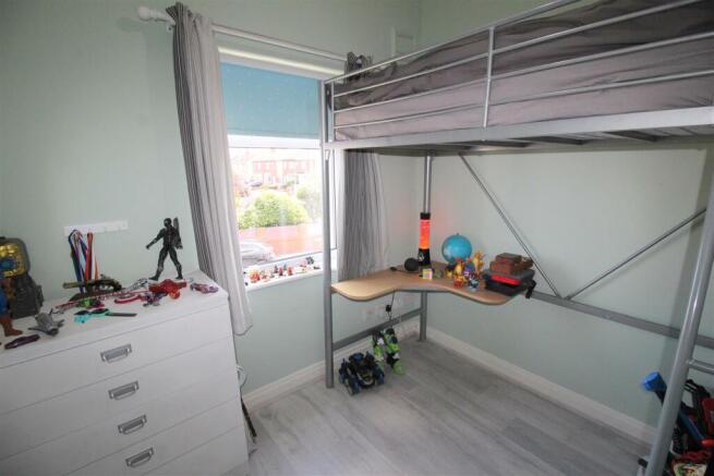 Kenilworth Road, 109, bed 3.JPG