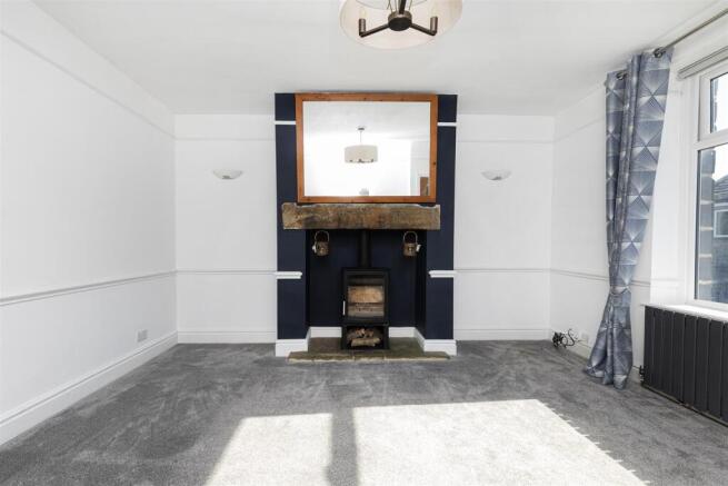 3 bed Terraced for sale Image 7