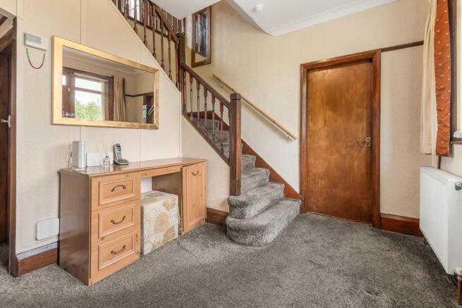 4 bed Detached for sale Image 9