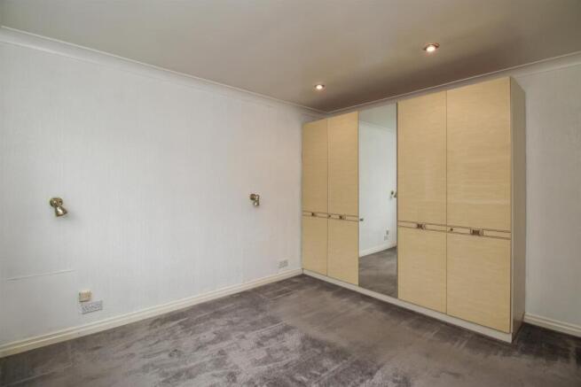 2 bed Bungalow for sale Image 5