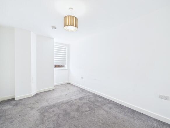 CAM01909G0-PR0489-STILL007