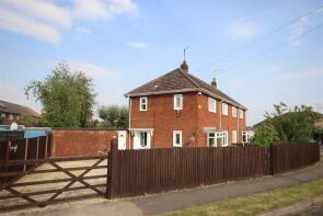 62, Oaklands, Chippenham SN15 1RE