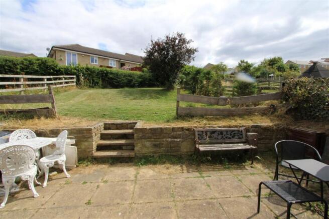 3 bed Detached Bungalow to rent Image 9