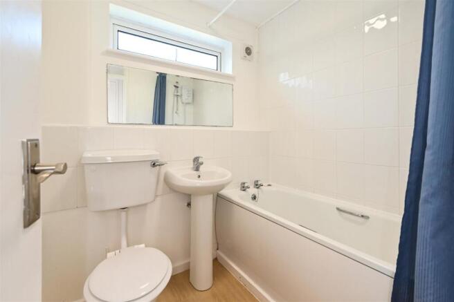 Bathroom.jpg