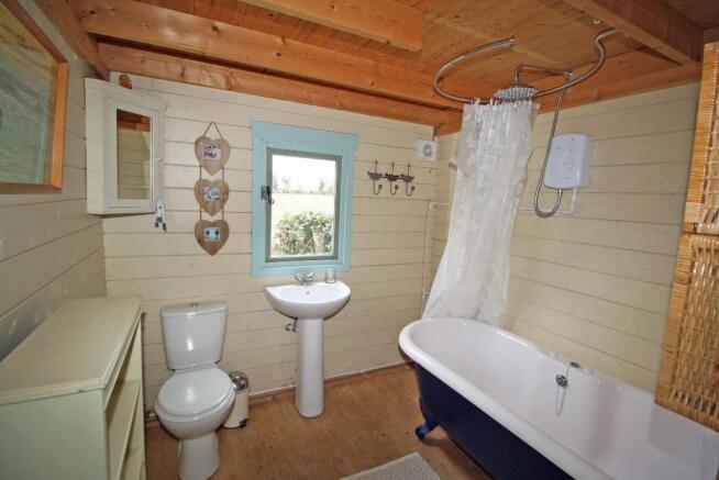 Annexe bathroom