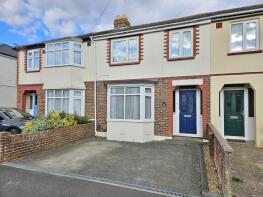 16, Kent Grove, Portchester, Fareham PO16 9HB