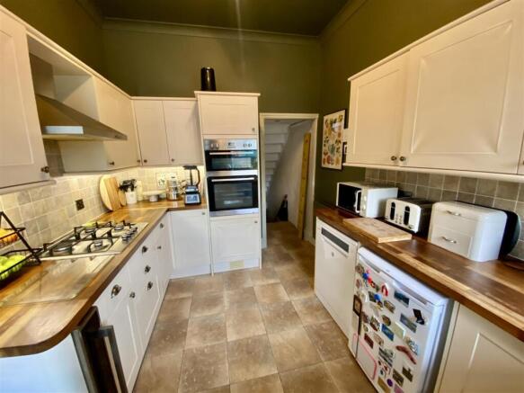 4 bed Terraced for sale Image 9