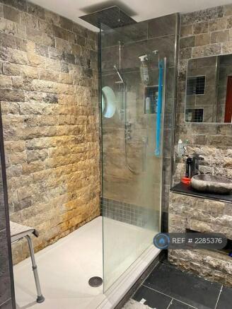 Master En-Suite