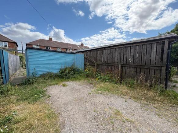 2 bed House for sale Image 9