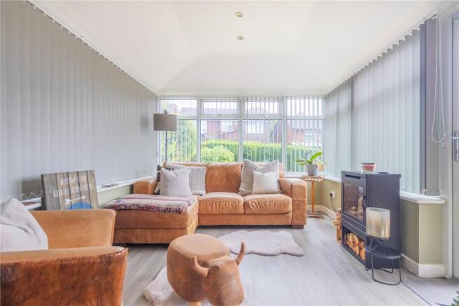 4 bed Detached for sale Image 7