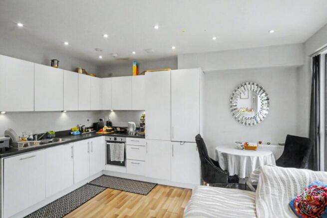 Dominion Court - Kitchen