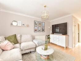 32, Ryecroft, Haywards Heath RH16 4NW