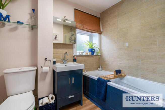 3 bed Semi-Detached for sale Image 12