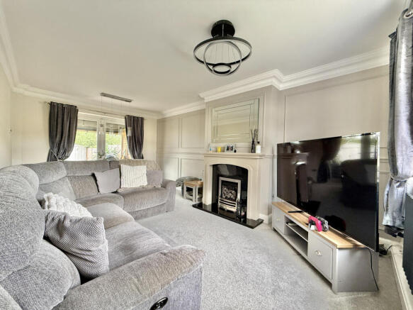 2 bed Semi-Detached for sale Image 4