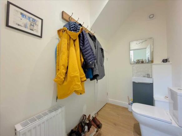 3 bed House for sale Image 11