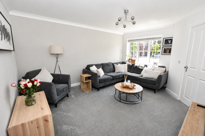 Stoneacre Close, Lowton, Warrington WA3 2UE photo 4