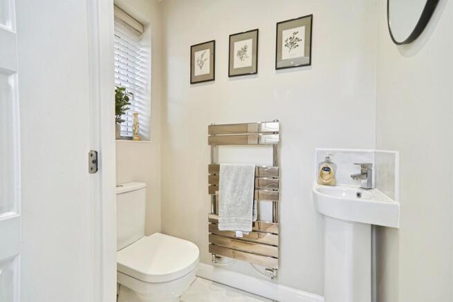 3 bed Detached for sale Image 8