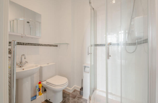 2 bed Apartment for sale Image 8