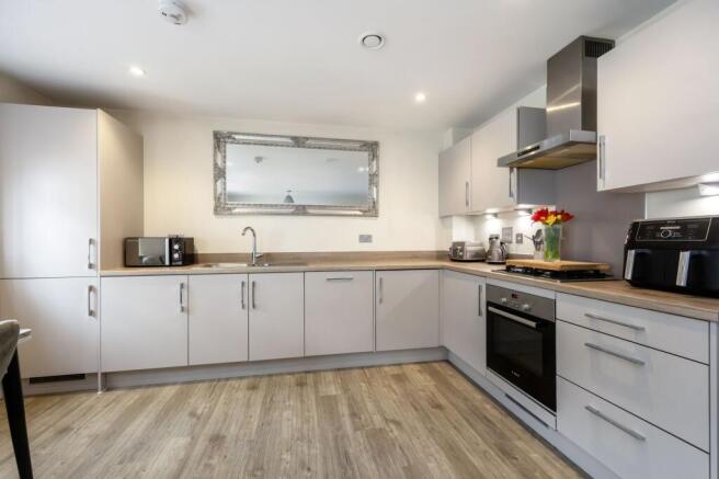 Kitchen / Dining Area