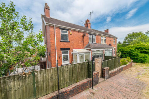 Granny Place, Churwell, LS27 7SL