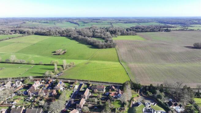 Nettleden Road, Little Gaddesden, HP4 1PP NB  11.j