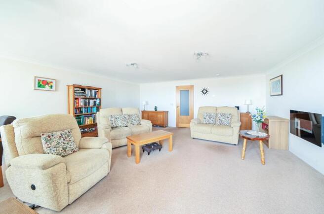Sitting/Dining Room