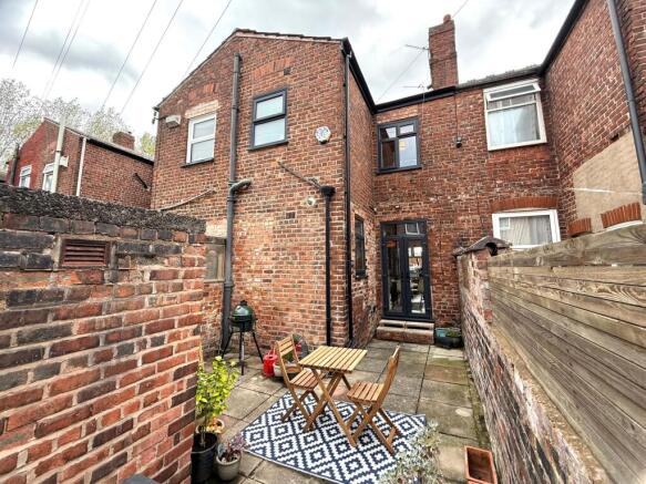 Hornbeam Road, Manchester, M19 photo 4