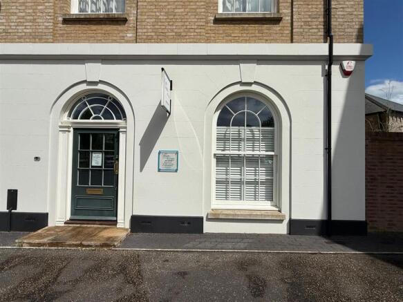 3, 5 Crown Place-14.jpg