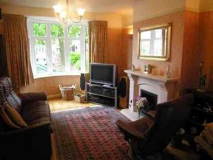 LOUNGE: