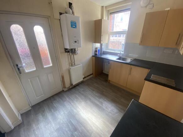 3 bed Terraced for sale Image 11