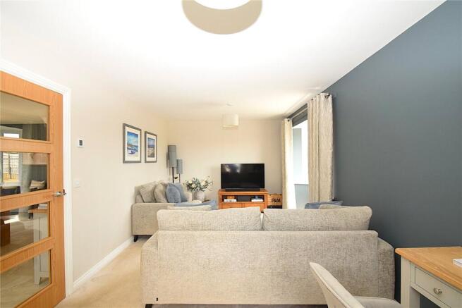 4 bed Detached for sale Image 8