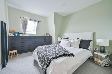 Ravenscar Road, Surbiton, SURBITON, KT6