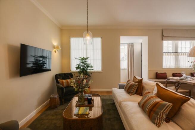 10 Queensberry Me...