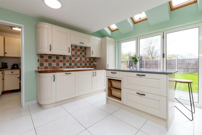 15 Rookes Close (2 of 45).jpg