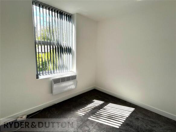 2 bed Apartment to rent Image 7