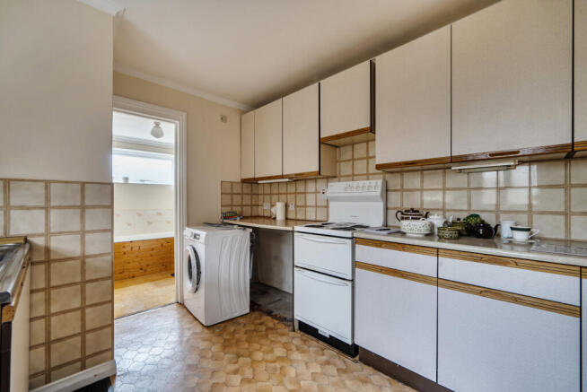 1410442-7-699852a...