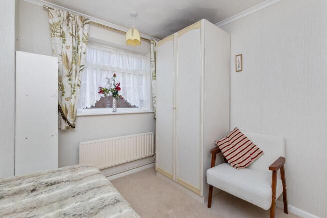 Ainsdale Close, Worthing, BN13 photo 4