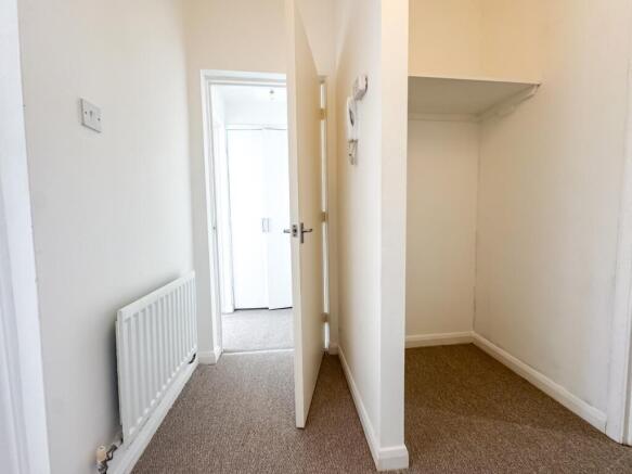 1 bed Flat for sale Image 7