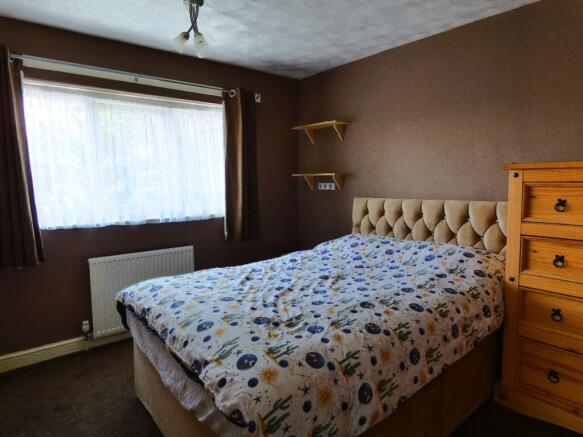 2 bed Semi-Detached to rent Image 8