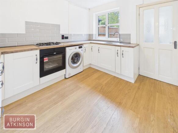 3 bed Terraced for sale Image 11