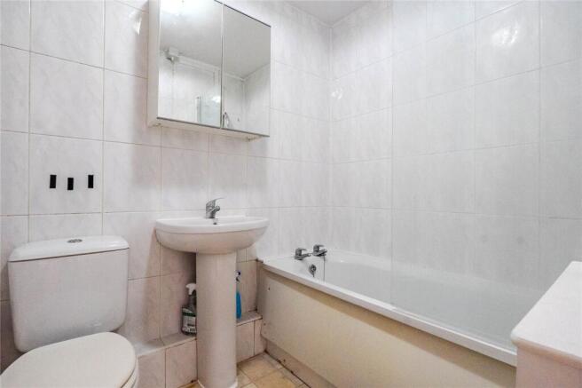 Abbey Mews, Dunstable, Beds, LU6 photo 4
