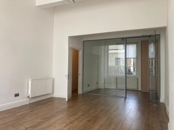 28 Moreton St - interior 2025