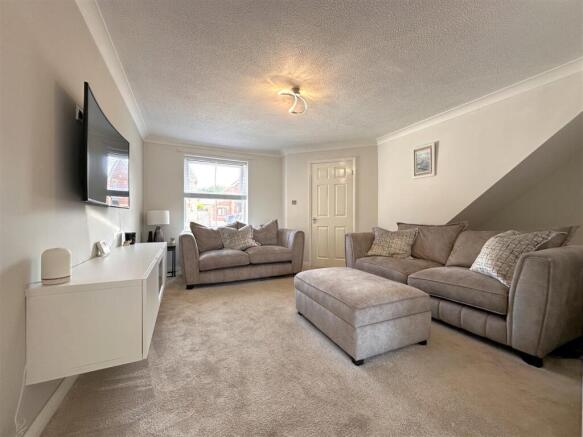 Generous Lounge 219