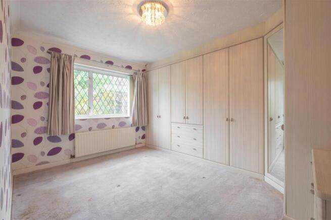 2 bed Semi-Detached Bungalow for sale Image 5