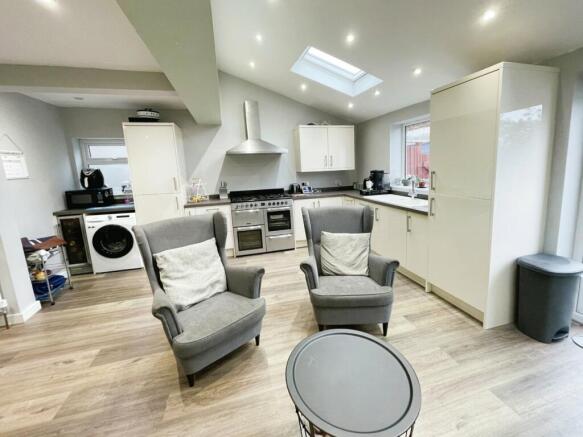 Extended Kitchen/Din