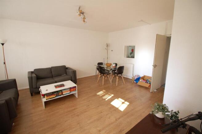 Living area.jpg